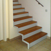Stahl-Holz-Treppe